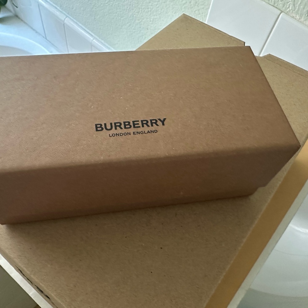 Burberry Tan Gift Box